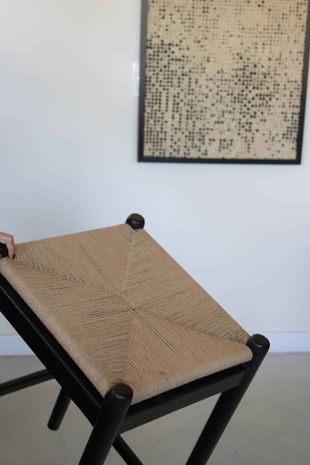 Banqueta de barra en madera teca y fibra