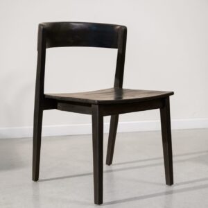 Silla en madera teca color negro