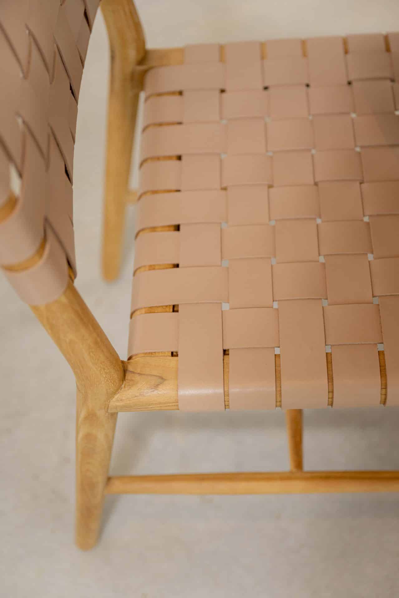 Silla en madera teca y cuero - Imagen 5