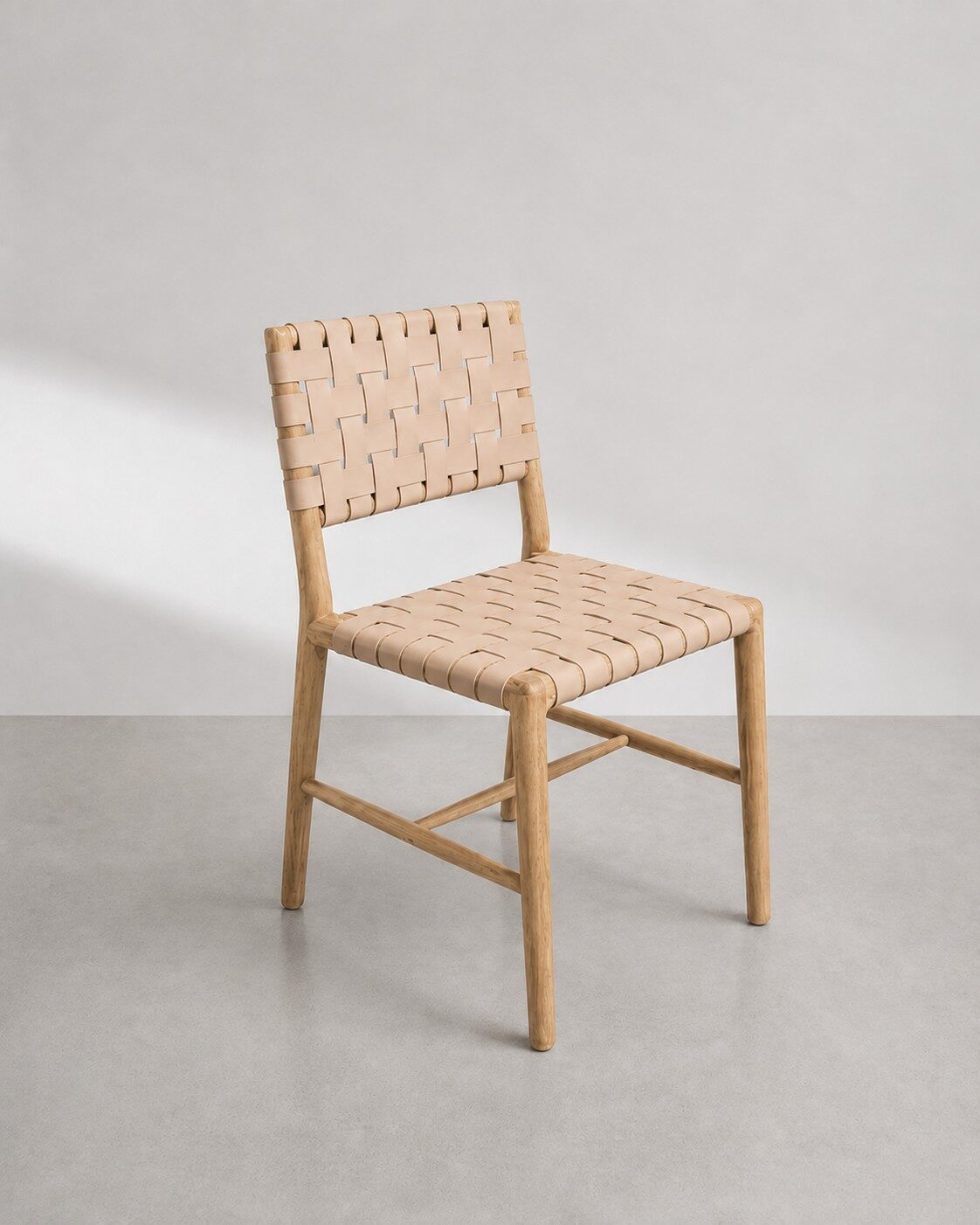 Silla en madera teca y cuero