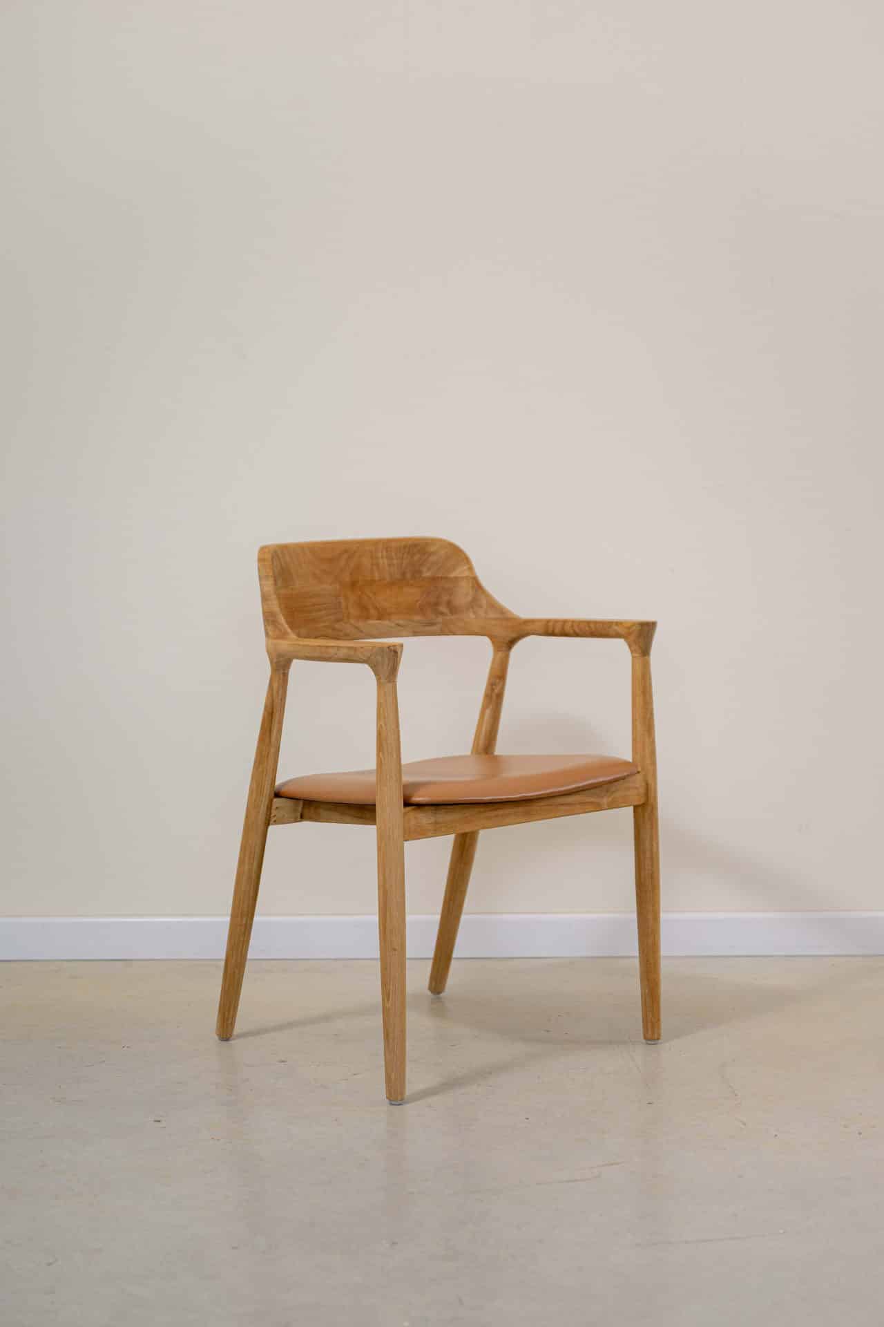 Silla en teca y cuero - Imagen 4