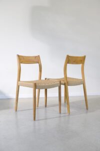 Silla en teca y fibra de loom sintética